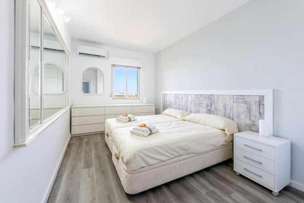 Benalbeach Apartamento Con Vistas Maravillosas มาลากา ภายนอก รูปภาพ